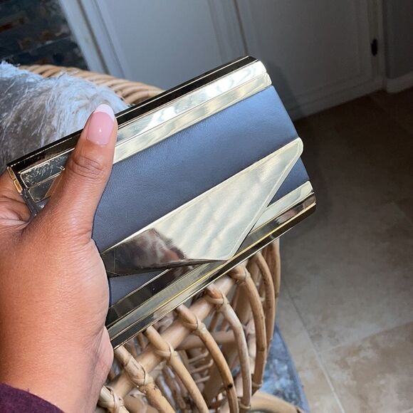 💯Leather and Metal Clutch  - Picture 5 of 5
